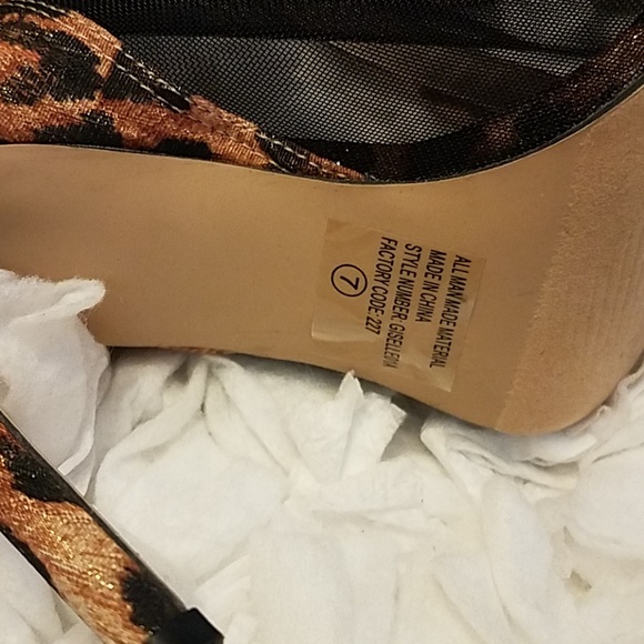 Open toe Booties - Picture 3 of 4